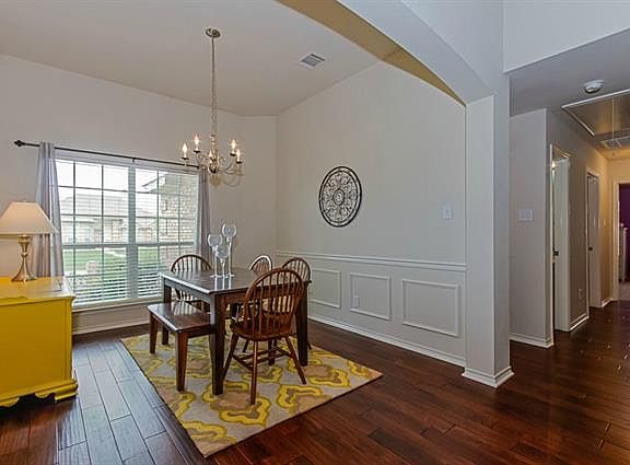3rd image of 1124 Arthurs Ct