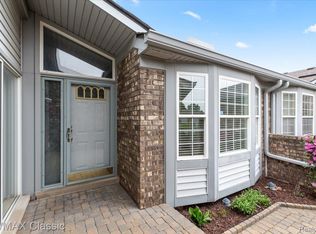 48728 Sundance Ct, Shelby Township, MI 48315