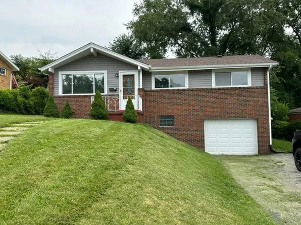 515 Niagara Dr, Irwin, PA 15642