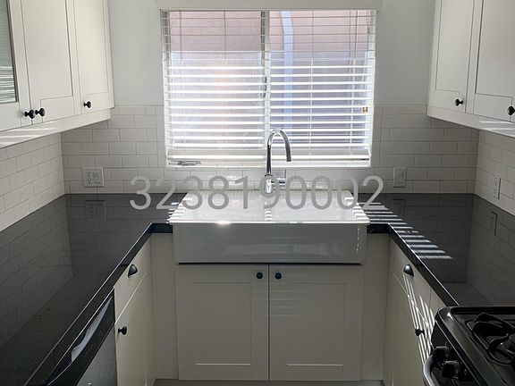 3rd image of 1427 N Laurel Ave APT 7