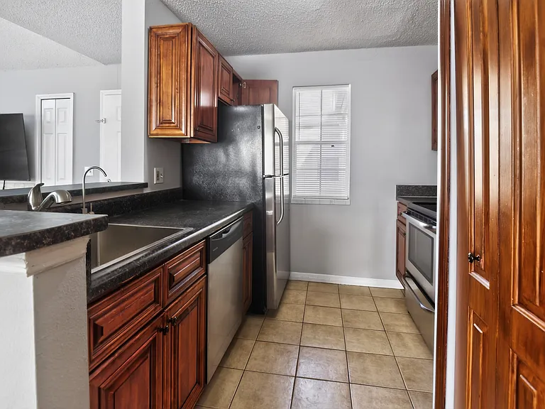 682 Youngstown Pkwy #334 — Photo 12