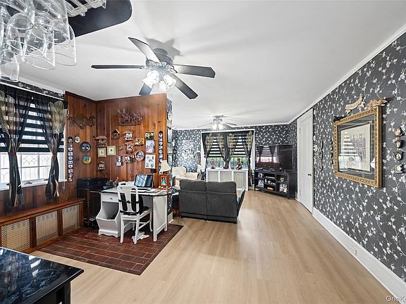 4th image of 75 Chappaqua Road