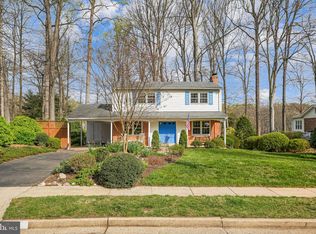 8912 Karver Ln, Annandale, VA 22003