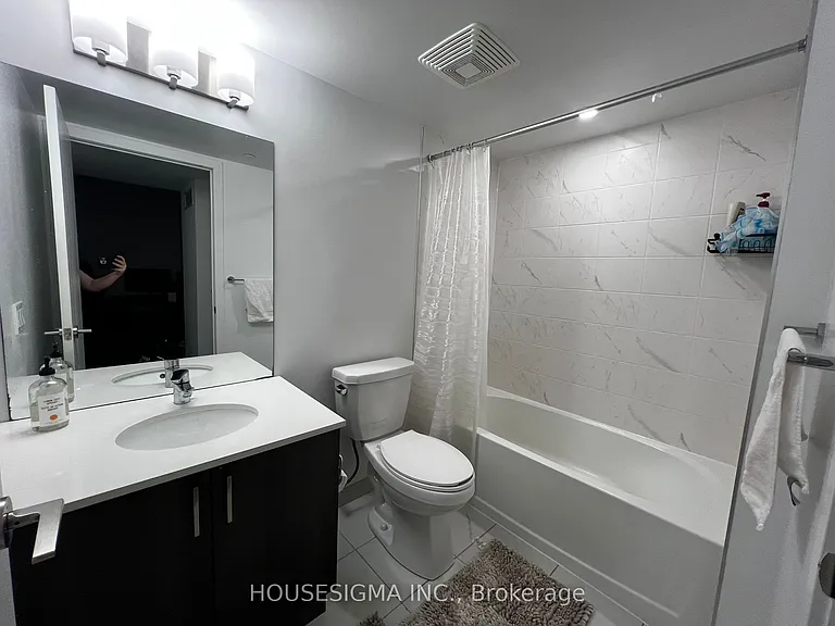 1480 Bayly St #1110 — Photo 8