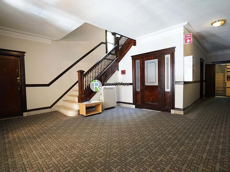 76 Gordon St #15 — Photo 8