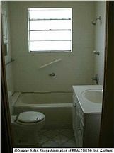 2nd image of 927 S 11th St
