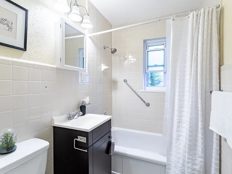 3243 N Kearney St #A — Photo 12