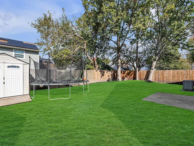5028 Halwell Dr — Photo 28