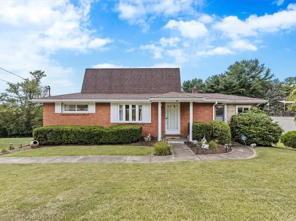 137 Wray Dr, Clairton, PA 15025