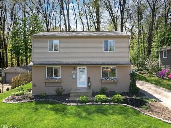 1430 Rowles Dr, Akron, OH 44313