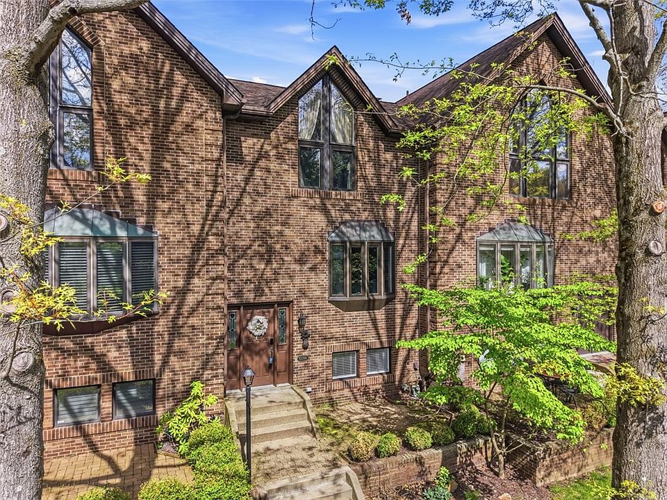 1st image of 10098 Mansion Dr