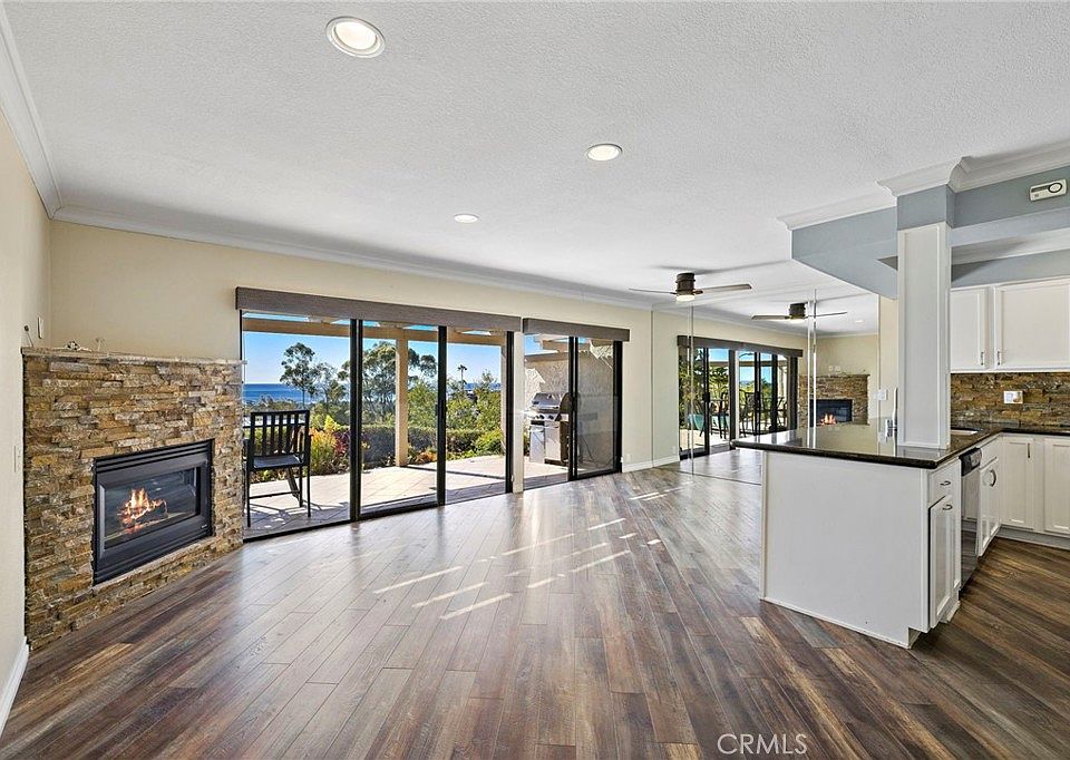 1st image of 735 Calle Bahia