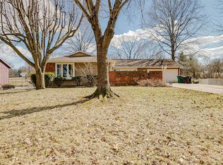 1738 Bent Twig Ln, Saint Louis, MO