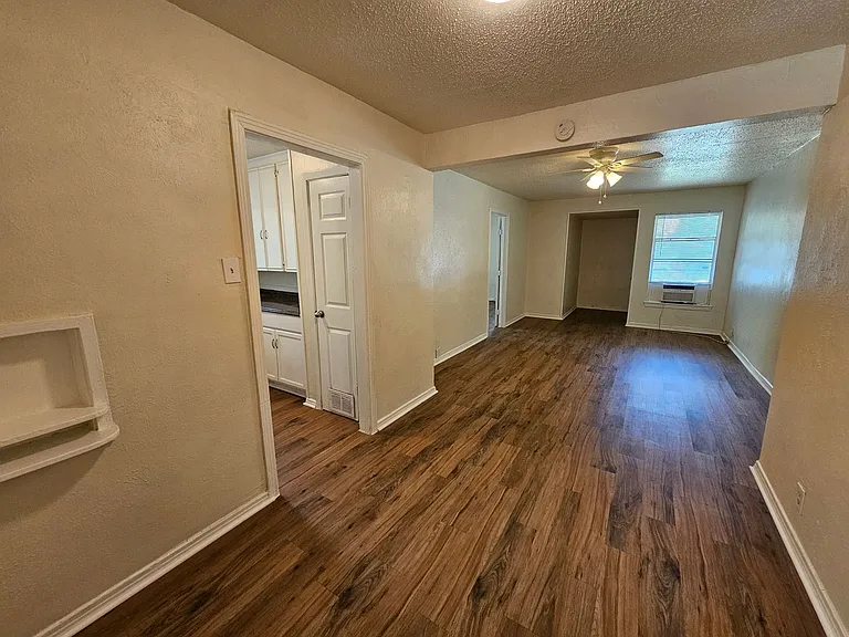6540 Hollis Ave — Photo 8