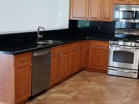 5th image of 6163 SW 191st Ave