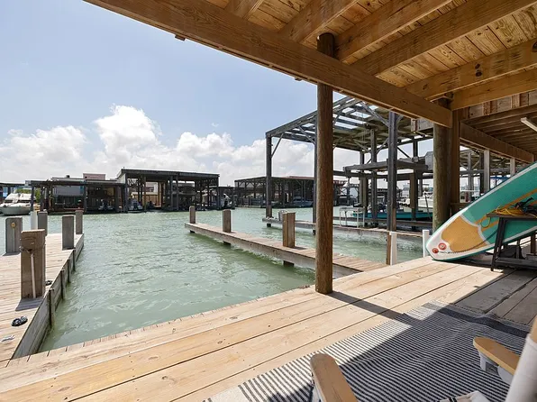 56 Isabella Point Dr, Port Isabel, TX 78578