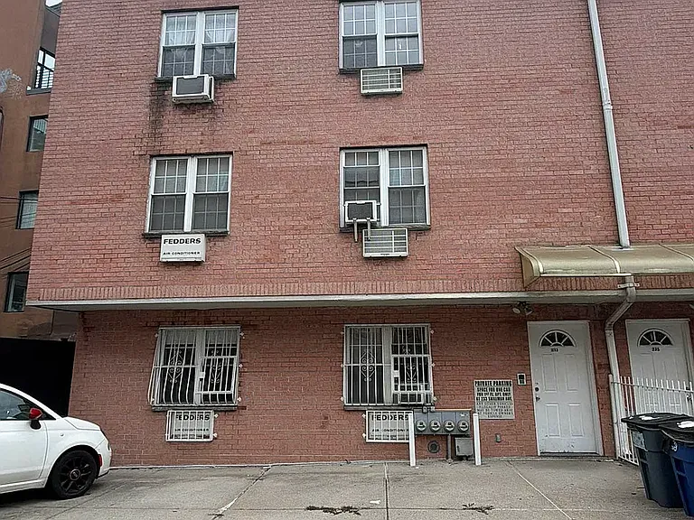 233 Skillman Ave #2 — Photo 18