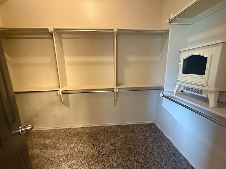 19132 Cottonwood Ct — Photo 24