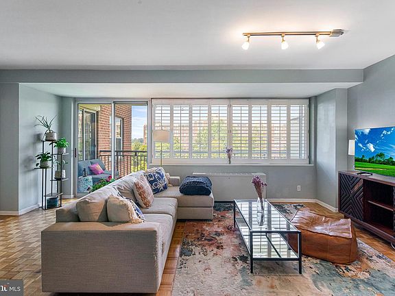 2nd image of 3900 Watson Pl NW #B-6d