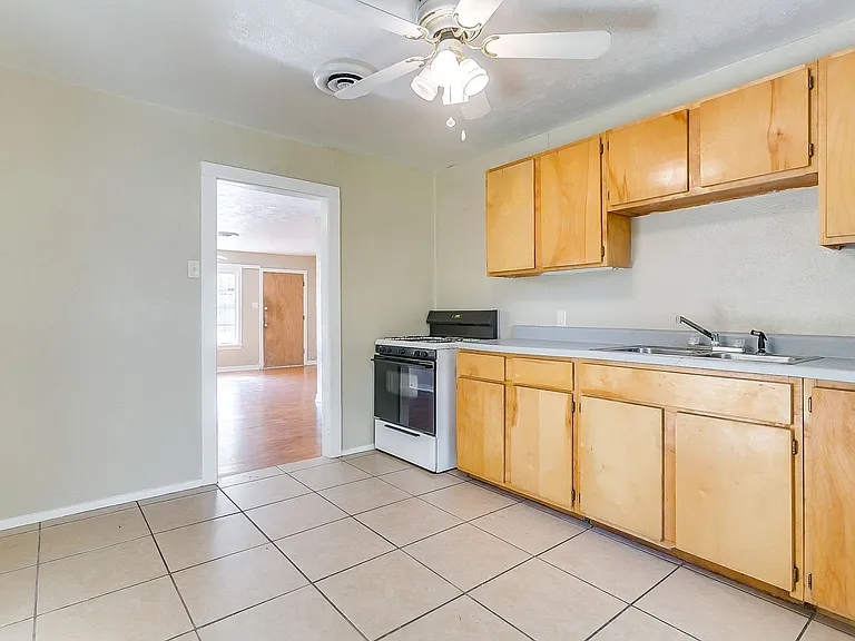 3928 Winfield Ave — Photo 22
