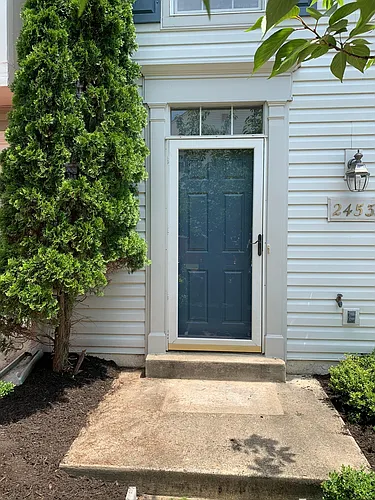 2453 Fox Stream Ln Photo 1