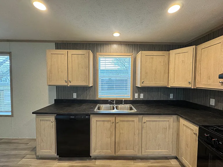 Oak Tree Village — Photo 13