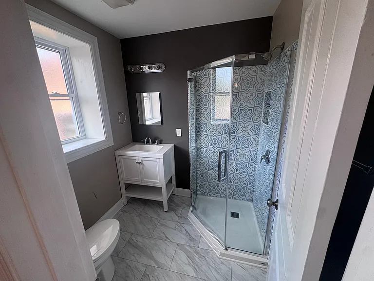 5083 Waterman Blvd — Photo 11