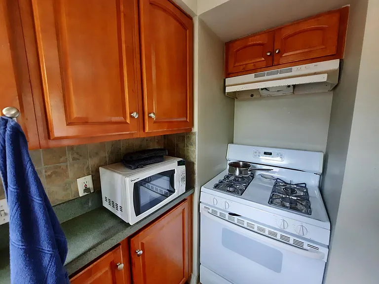 107 Elmgrove Ave #2 — Photo 6