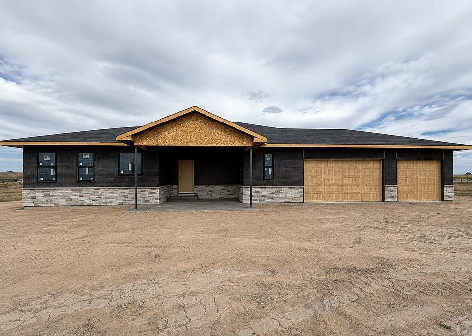 1st image of 686 N Limon Dr