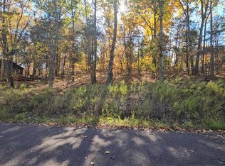 2100 Heather Dr, Lake Sherwood, MO