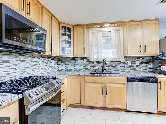 4th image of 13204 Huntington Ln