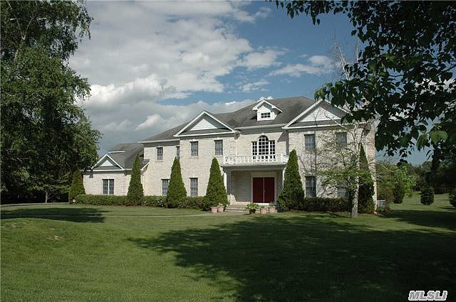 1st image of 2 Farmers Ln