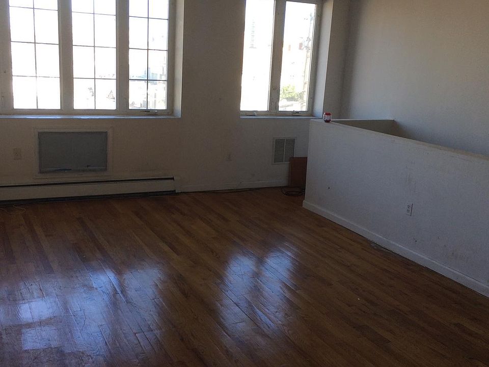 1st image of 209 Beach 101st St