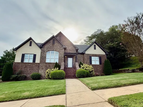 2190 Clairmont Dr, Leeds, AL 35094
