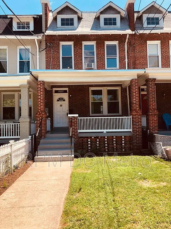 4507 Illinois Ave NW photo 1
