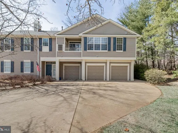 11406 Windleaf Ct #15, Reston, VA 20194