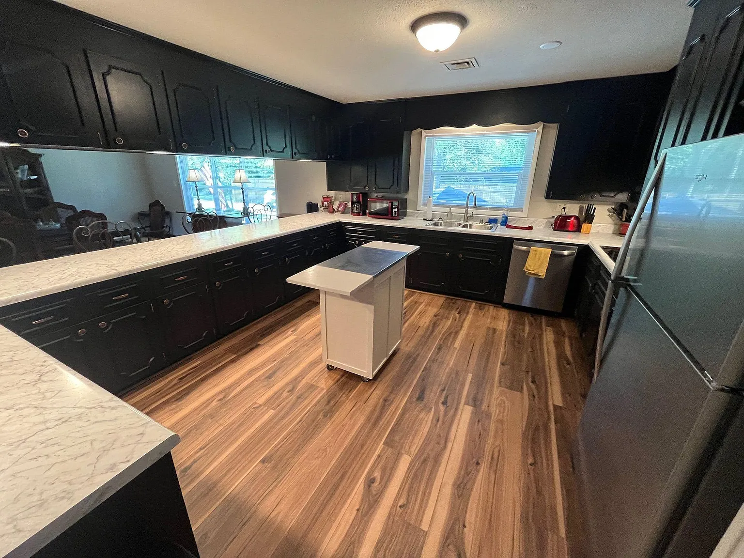 4 bed, 3.0 bath, 6500 sqft, $866 — Photo 4