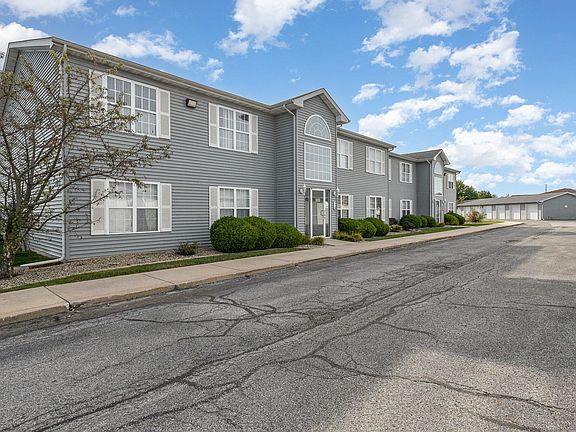 2nd image of 8241 Lincoln Cir APT A