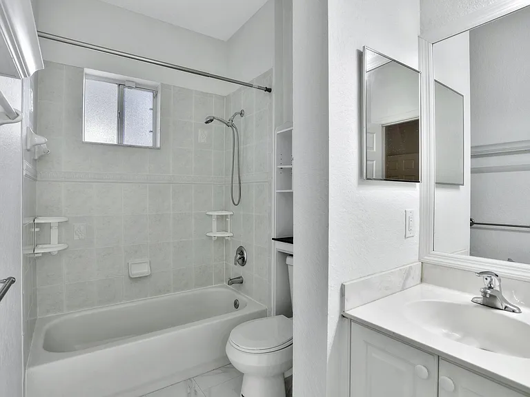 6527 Catalina Ln — Photo 30
