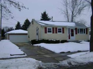 9216 Carol Ann Dr, Sturtevant, WI 53177