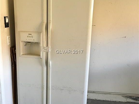 5th image of 2207 Summer Home St #0