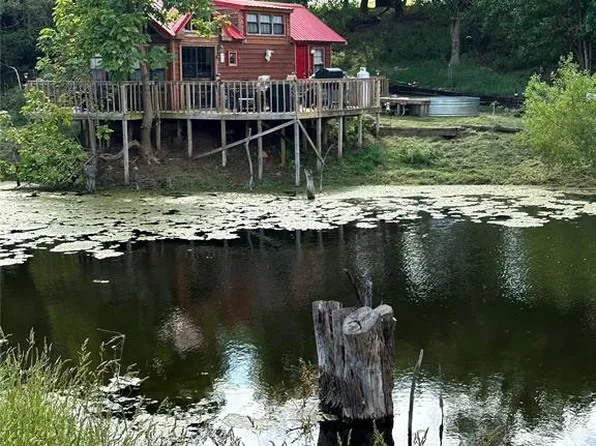 10909 N Chiles Rd, Okarche, OK 73762