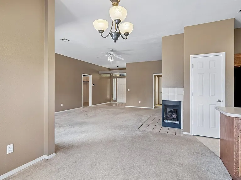 1708 Creekside Ct — Photo 19