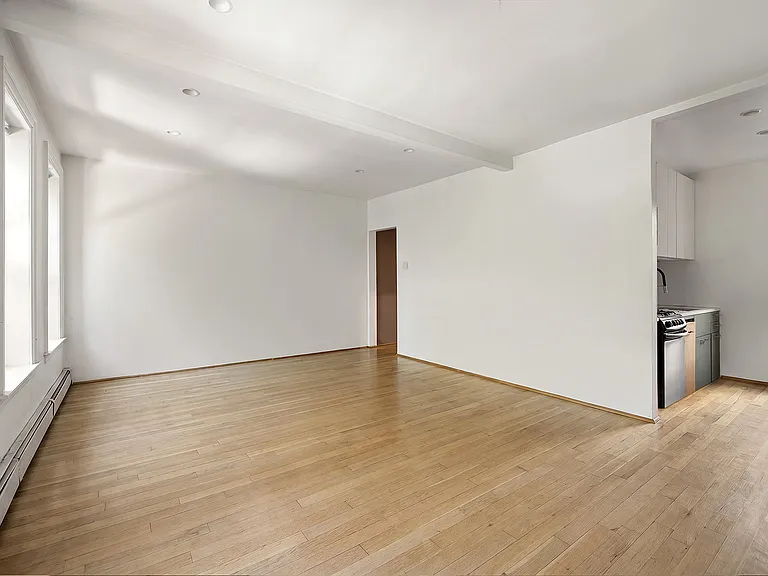 122 Sterling Pl #2B — Photo 2