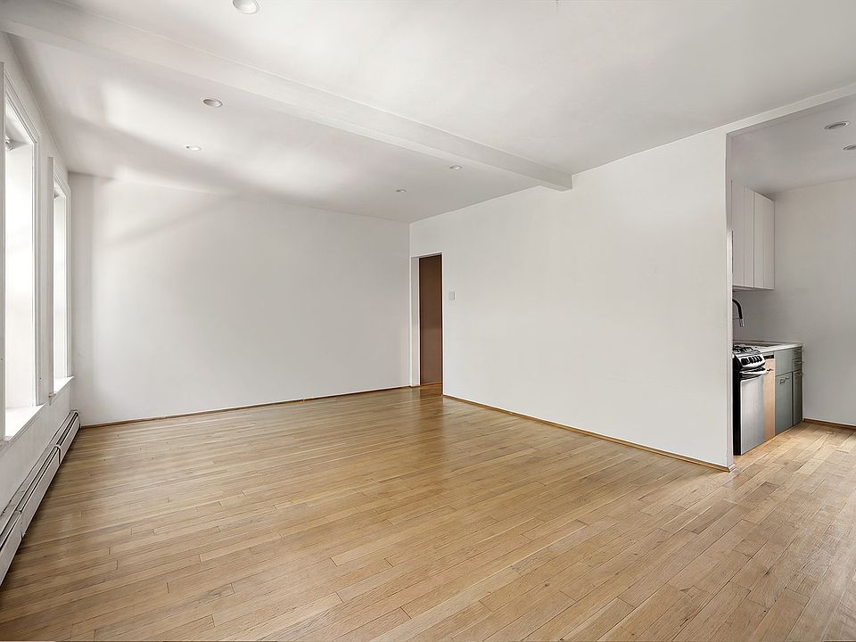 1st image of 122 Sterling Pl #2B