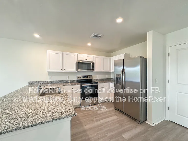 1822 NW 27th Ter — Photo 11