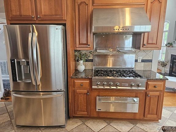 5th image of 9446 Crescent View Dr