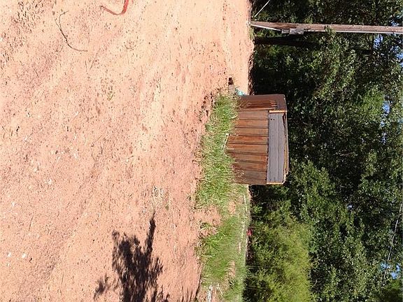 2nd image of 16400 Carnegie Cir