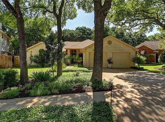 5th image of 2115 Mockingbird Dr