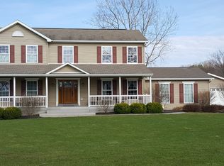 444 Cook Rd, East Aurora, NY 14052